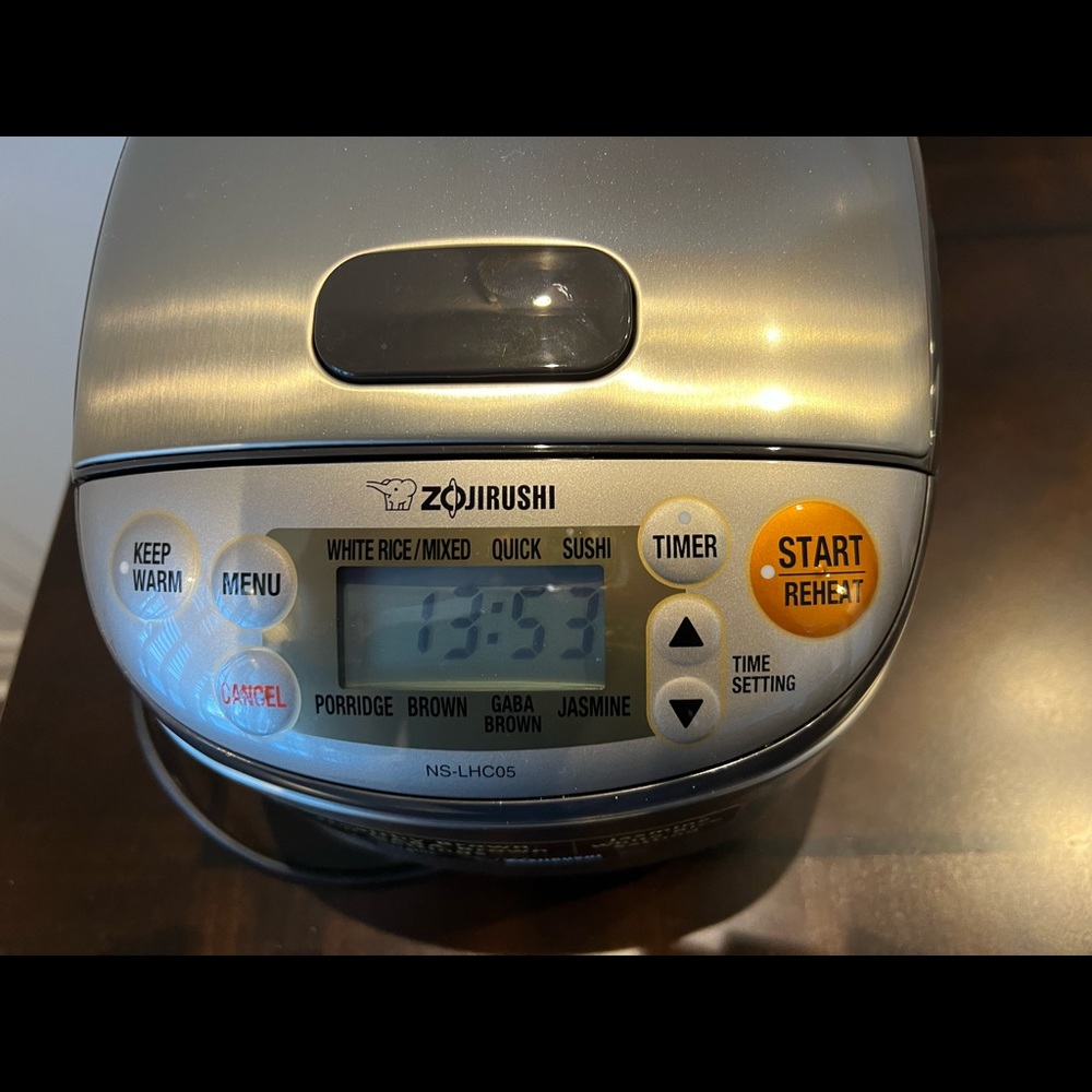 Brand new rice cooker